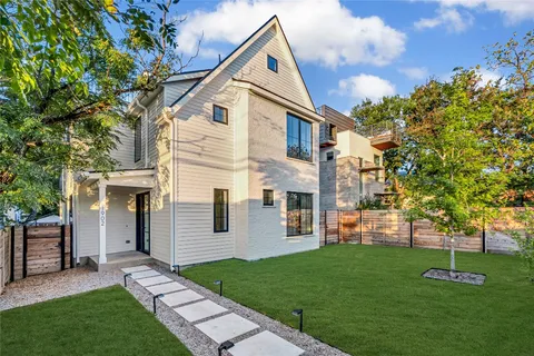 $2,079,000 | 1902 Tillotson Avenue, Austin, TX 78702