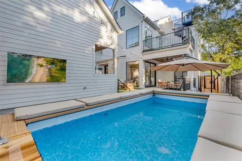 $2,079,000 | 1902 Tillotson Avenue, Austin, TX 78702
