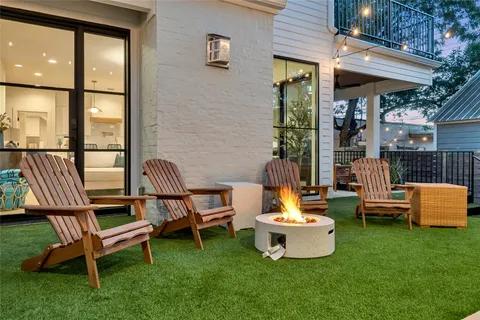 $2,079,000 | 1902 Tillotson Avenue, Austin, TX 78702