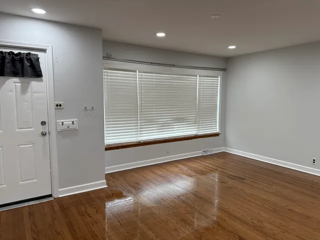 $284,999 | 1305 South 56th Court, Cicero, IL 60804