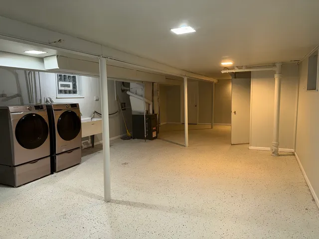 $284,999 | 1305 South 56th Court, Cicero, IL 60804