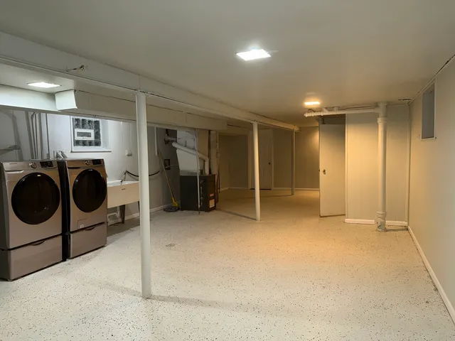 $284,999 | 1305 South 56th Court, Cicero, IL 60804