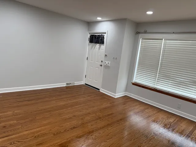 $284,999 | 1305 South 56th Court, Cicero, IL 60804