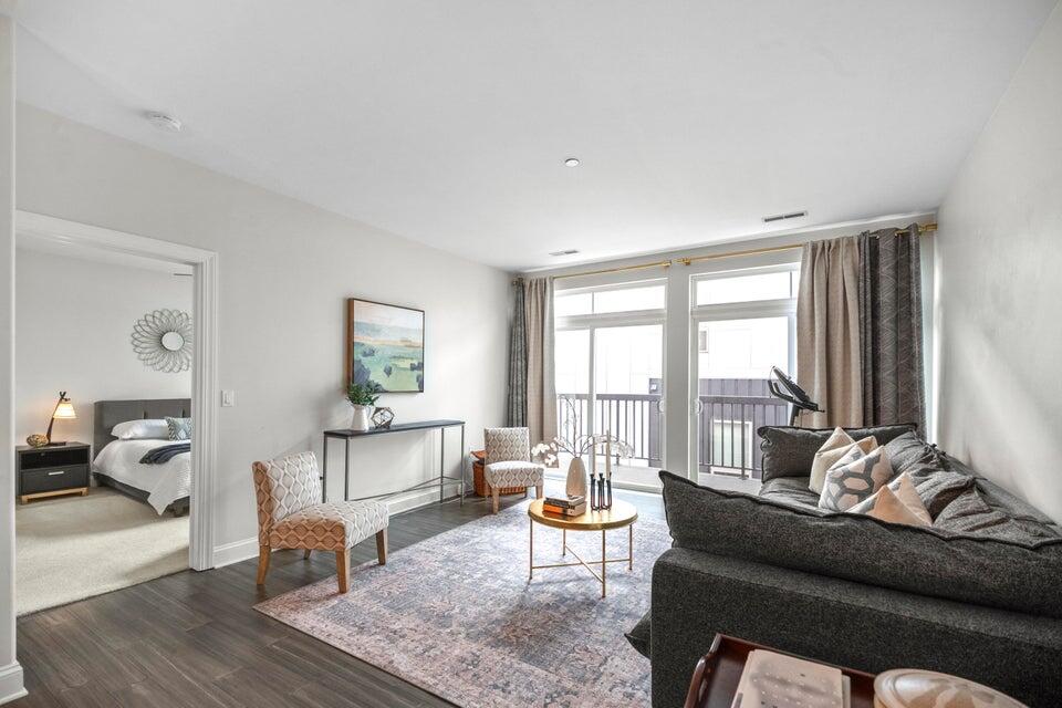 1905 North Water Street, Unit 401 Milwaukee, WI 53202 - Photo 18 of 43 Living Room