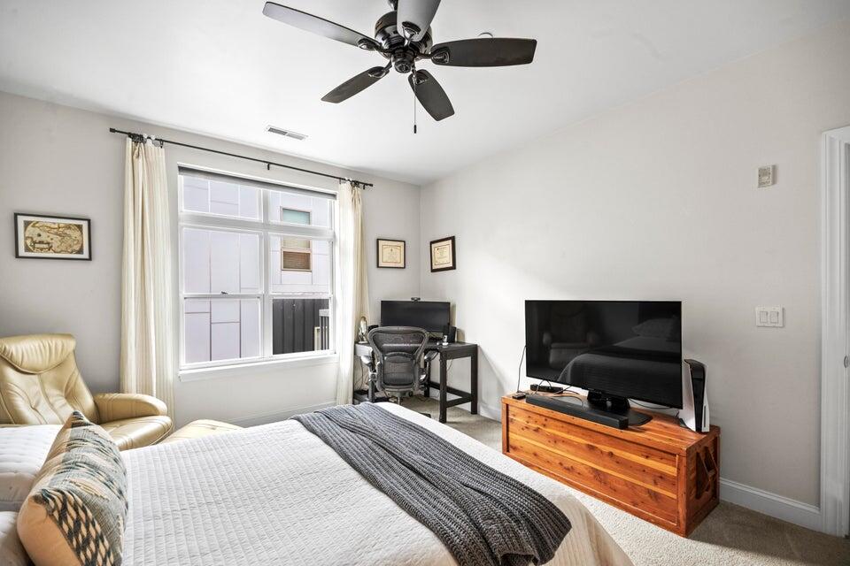 1905 North Water Street, Unit 401 Milwaukee, WI 53202 - Photo 21 of 43 Primary Bedroom