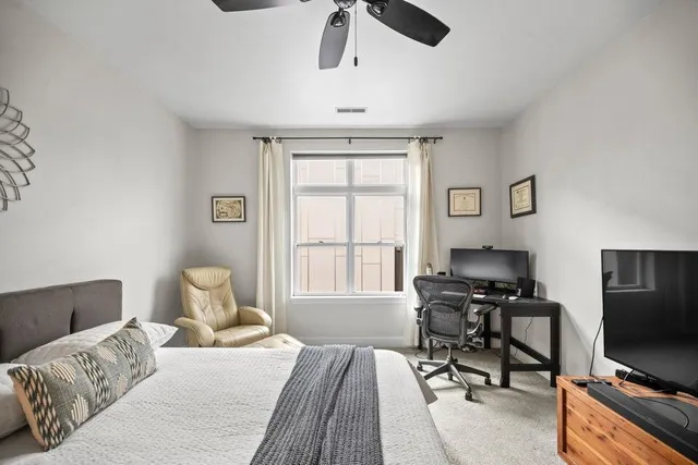 $1,850 | 1905 North Water Street, Unit 401, Milwaukee, WI 53202