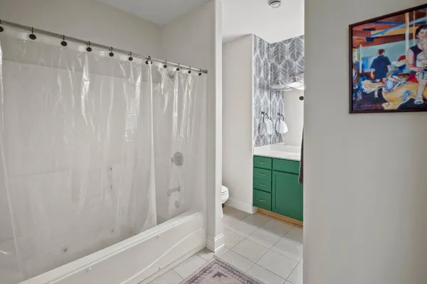 $1,850 | 1905 North Water Street, Unit 401, Milwaukee, WI 53202