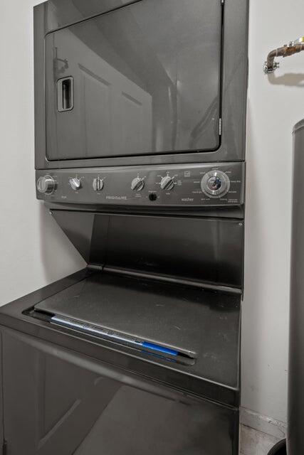 1905 North Water Street, Unit 401 Milwaukee, WI 53202 - Photo 32 of 43 In-Unit Laundry