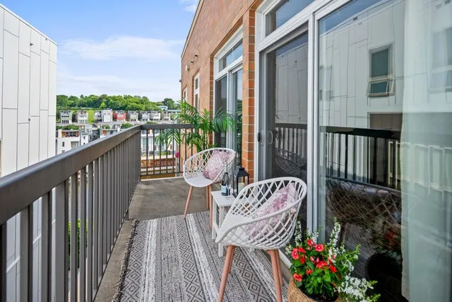 $1,850 | 1905 North Water Street, Unit 401, Milwaukee, WI 53202