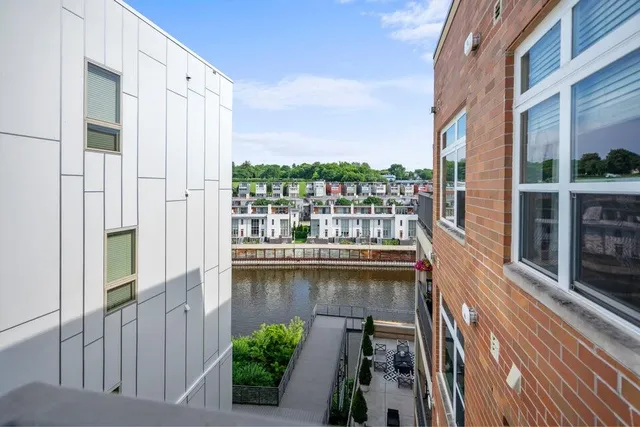 $1,850 | 1905 North Water Street, Unit 401, Milwaukee, WI 53202