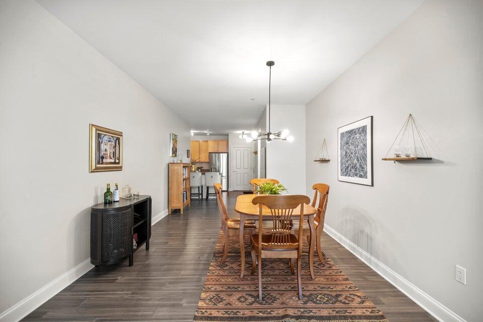 1905 North Water Street, Unit 401 Milwaukee, WI 53202 - Photo 10 of 43 Dining Room