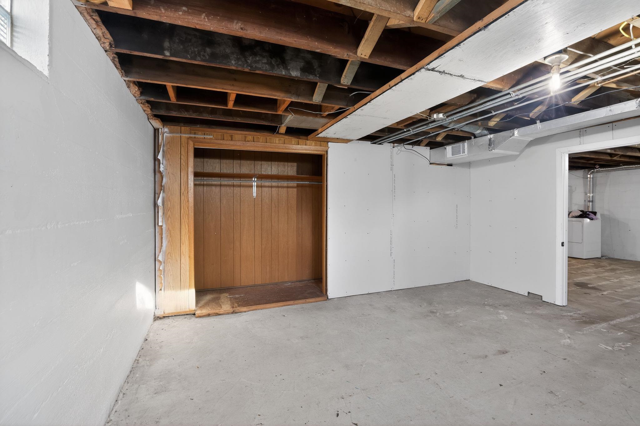 1429 Mac Arthur Road Madison, WI 53714 - Photo 26 of 31