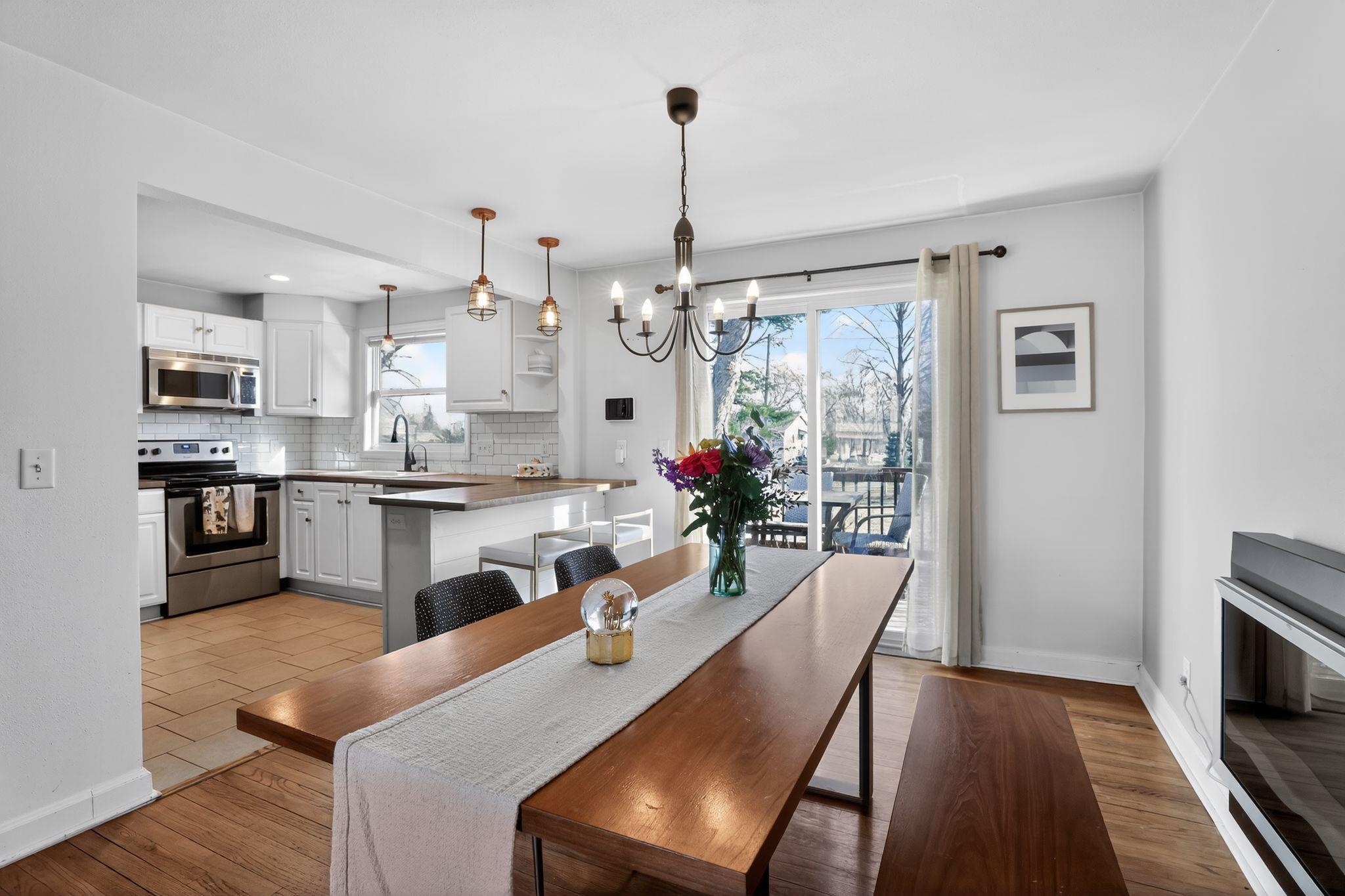 1429 Mac Arthur Road Madison, WI 53714 - Photo 3 of 31