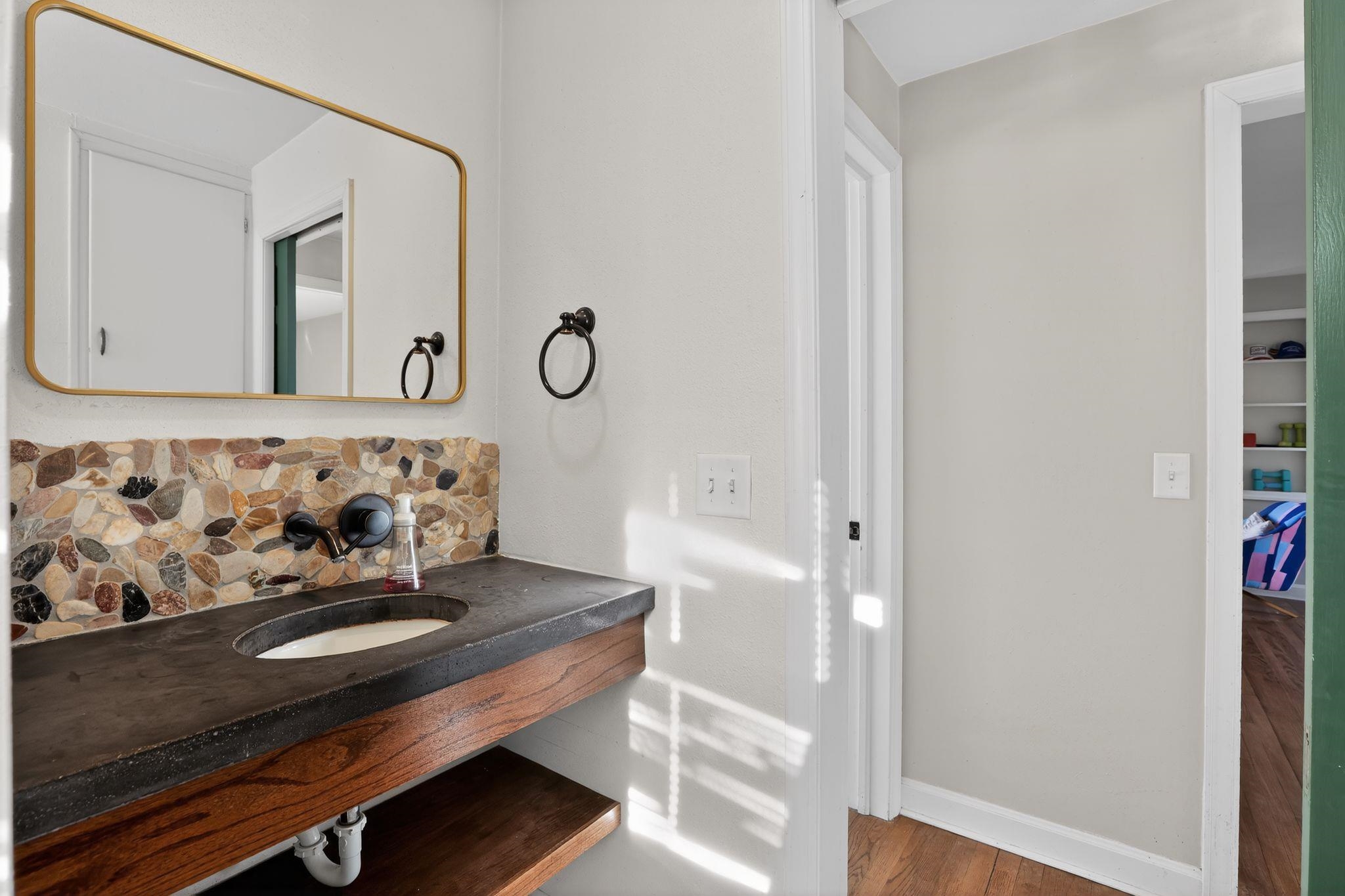 1429 Mac Arthur Road Madison, WI 53714 - Photo 5 of 31