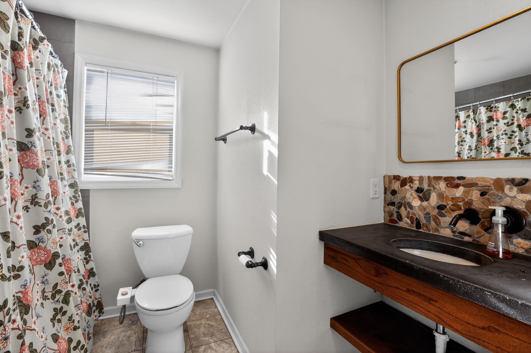 1429 Mac Arthur Road Madison, WI 53714 - Photo 10 of 31