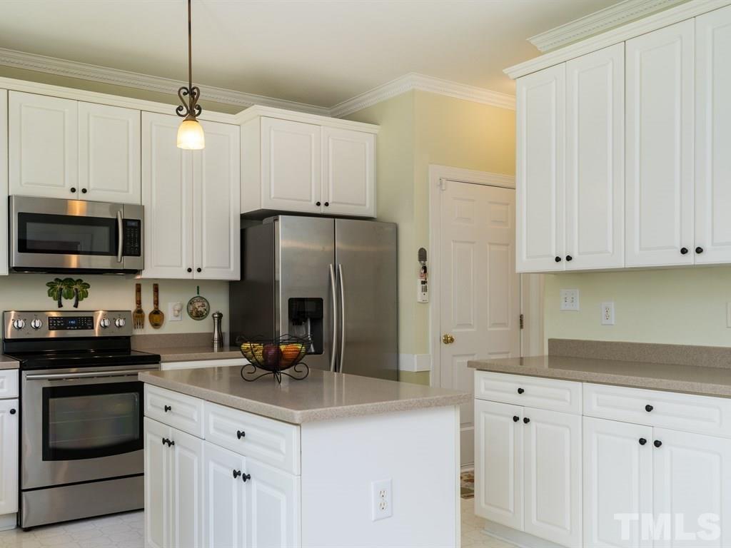 2016 Wheelerbrook Court Raleigh, NC 27603 - Photo 9 of 25