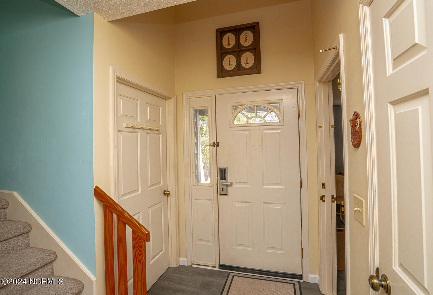 240 Clubhouse Road, Unit D Sunset Beach, NC 28468 - Photo 7 of 54 Entry Foyer