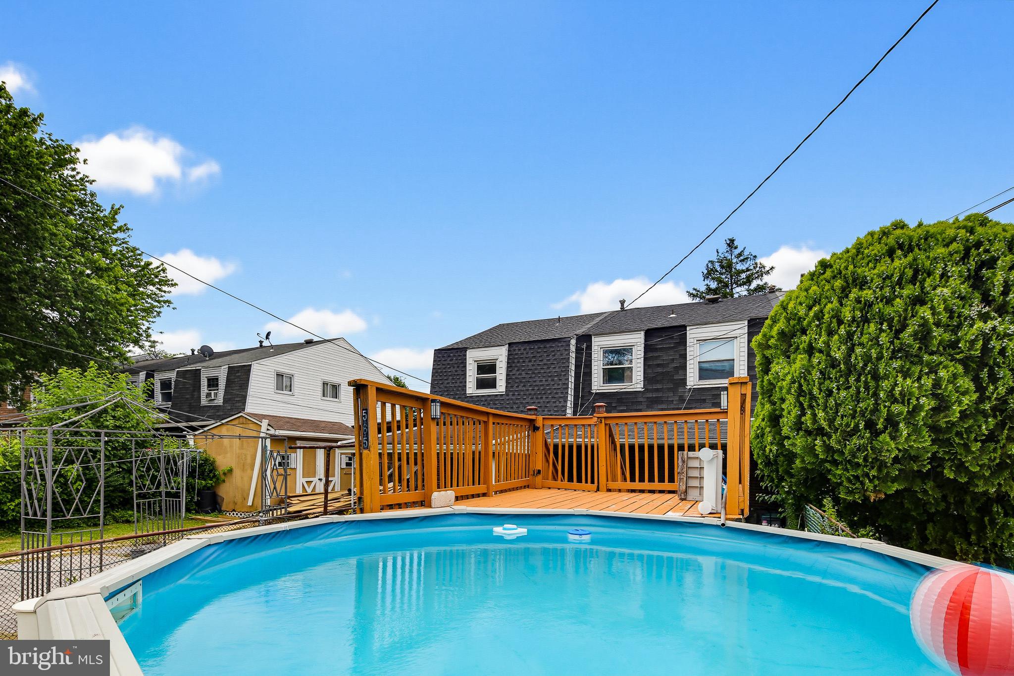 5655 Utrecht Road Baltimore, MD 21206 - Photo 32 of 36 Above ground pool with deck