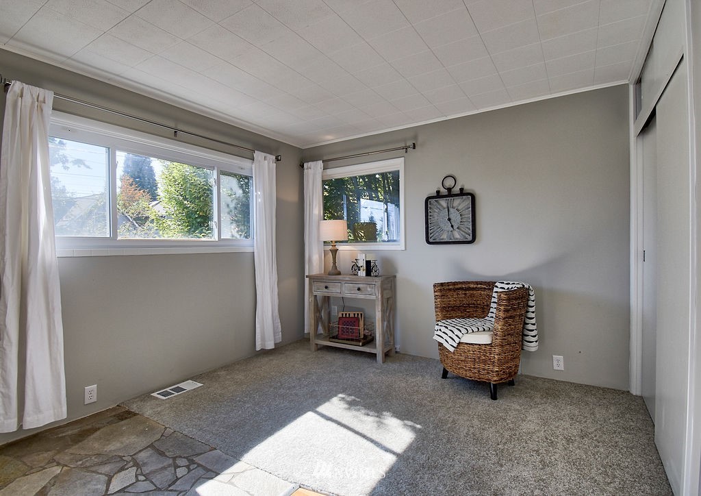 950 North 78th Street Seattle, WA 98103 - Photo 2 of 24 Gallery Image 2