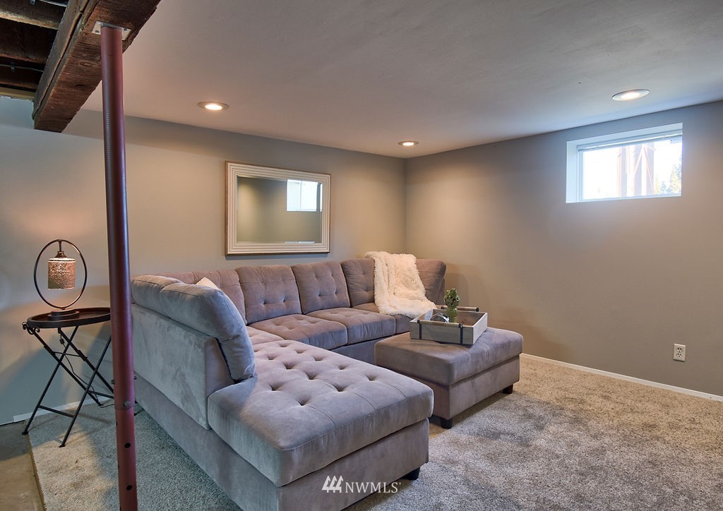 950 North 78th Street Seattle, WA 98103 - Photo 17 of 24 Gallery Image 17