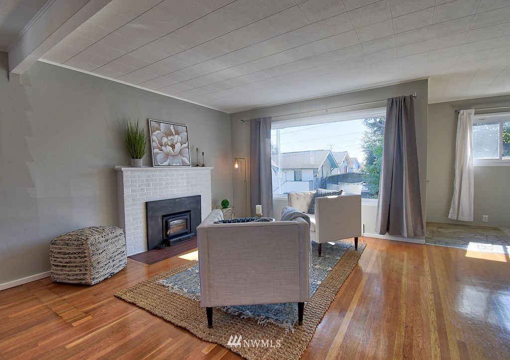 950 North 78th Street Seattle, WA 98103 - Photo 4 of 24 Gallery Image 4