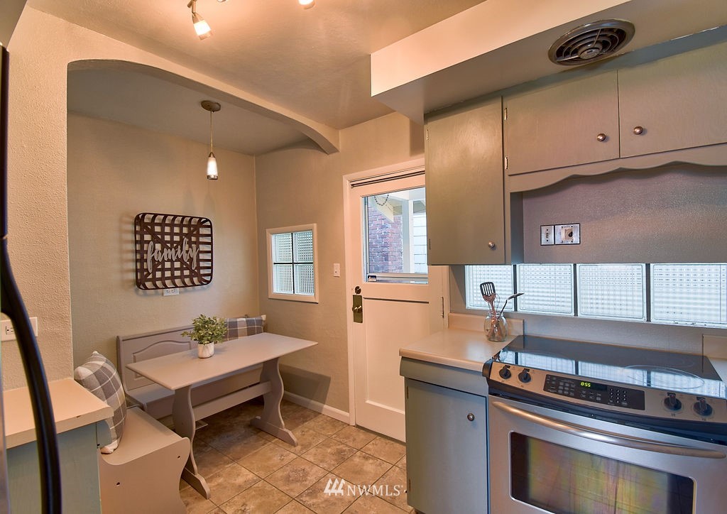 950 North 78th Street Seattle, WA 98103 - Photo 8 of 24 Gallery Image 8