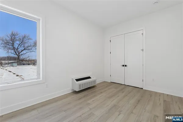 $3,150 | 487 Market Street, Unit 203, Saddle Brook, NJ 07663