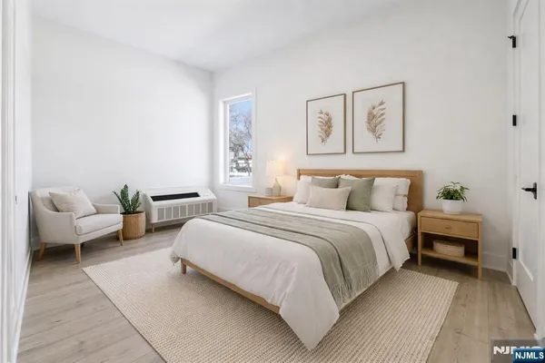 $3,150 | 487 Market Street, Unit 203, Saddle Brook, NJ 07663