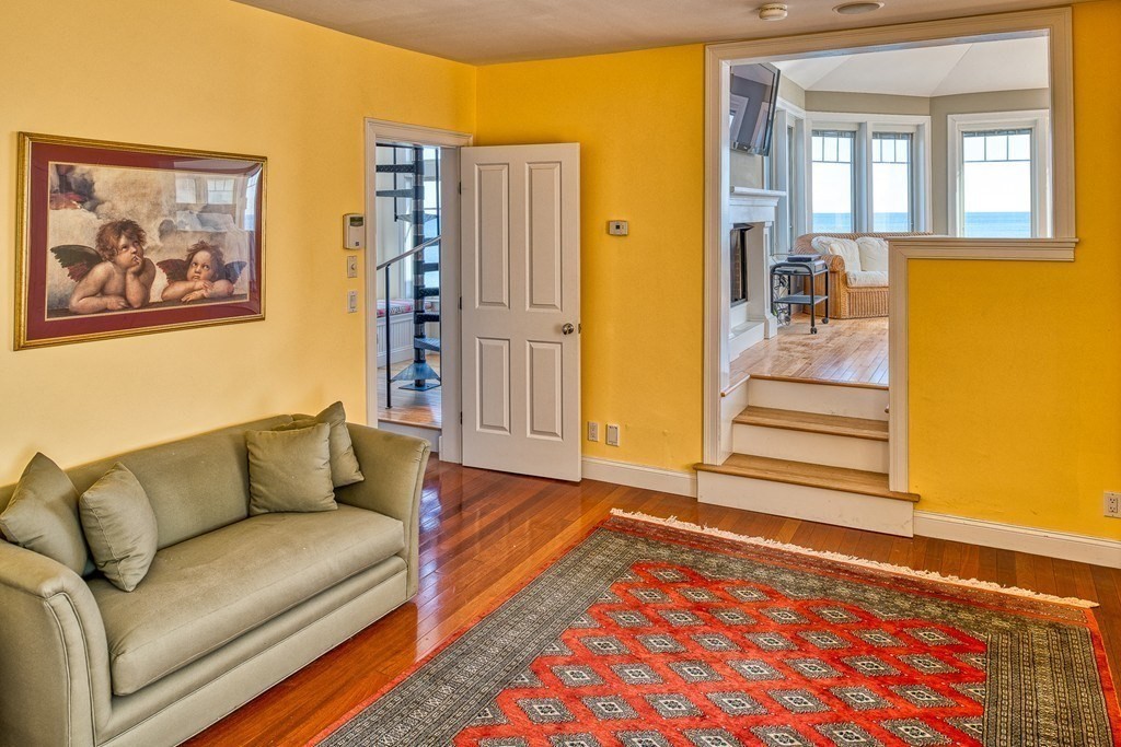 450 Atlantic Avenue Marblehead, MA 01945 - Photo 15 of 25