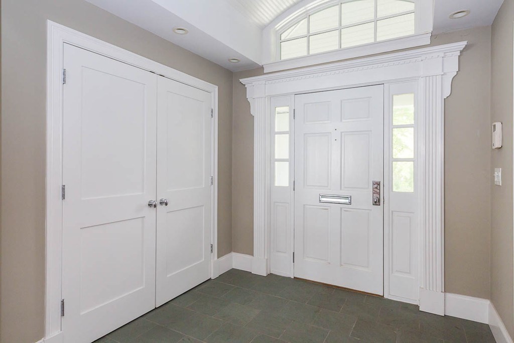 450 Atlantic Avenue Marblehead, MA 01945 - Photo 7 of 25