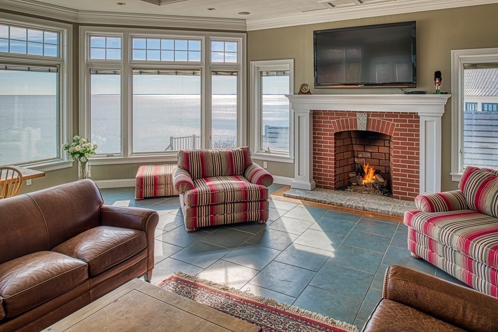 450 Atlantic Avenue Marblehead, MA 01945 - Photo 8 of 25