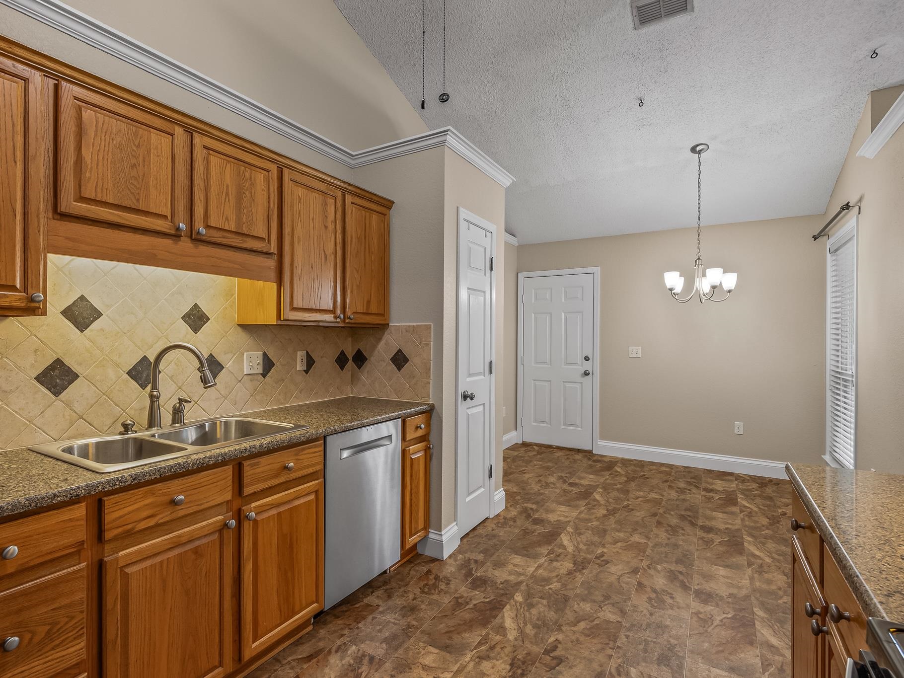 163 Sugar Plum Drive Tallahassee, FL 32312 - Photo 3 of 17