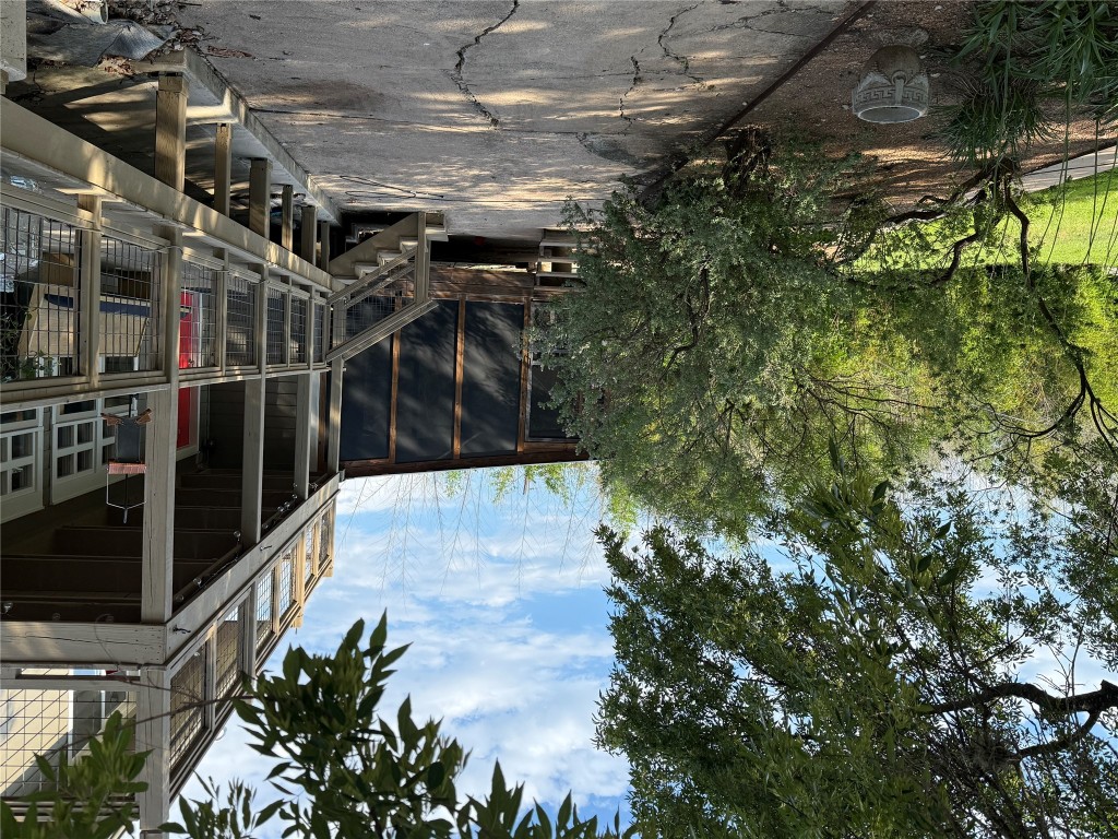 2307 B Riverside Farms Road Austin, TX 78741 - Photo 29 of 34 side view of lower deck and screened porch