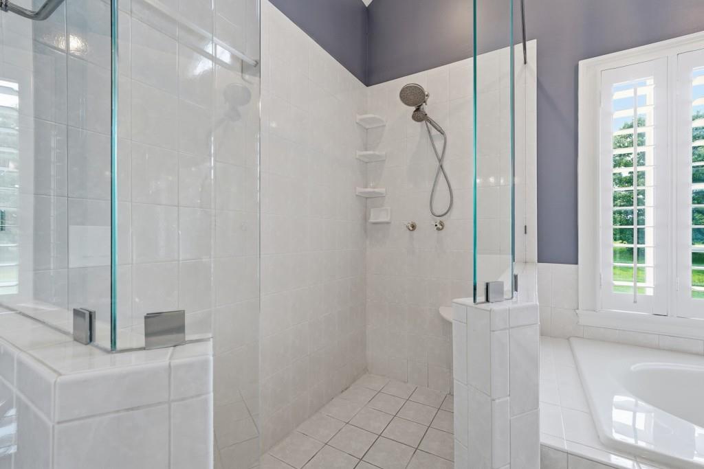 774 Bray Road Southwest Calhoun, GA 30701 - Photo 36 of 106 a bathroom with a shower