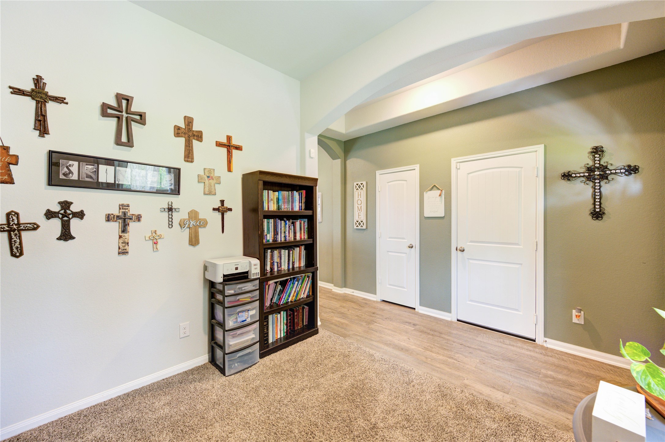 742 Brown Road Dayton, TX 77535 - Photo 4 of 41 Gallery Image 4