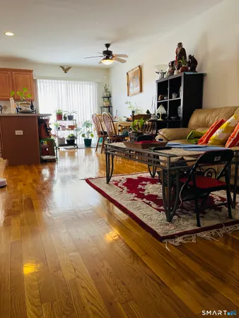 $259,900 | 190 Summit Street, Unit 190, Norwich, CT 06360