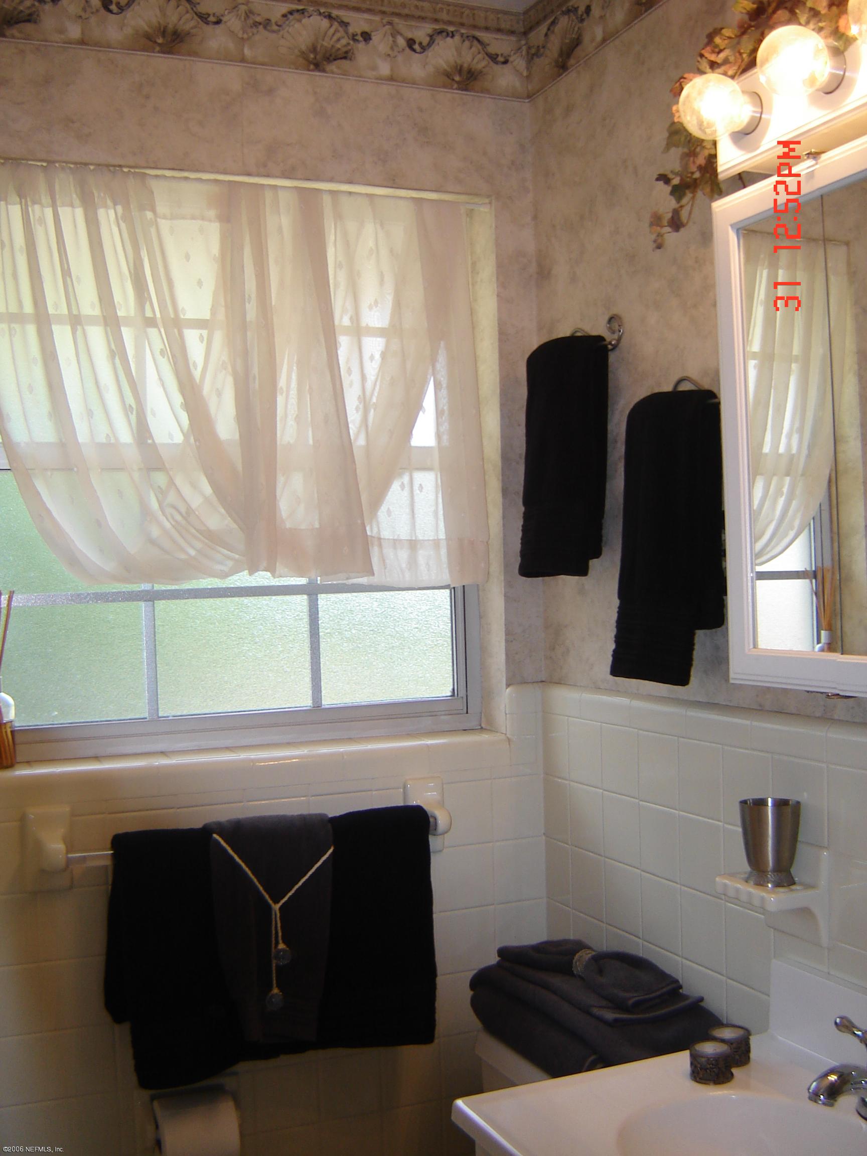 7610 Altama Road Jacksonville, FL 32216 - Photo 10 of 17 Second bathroom