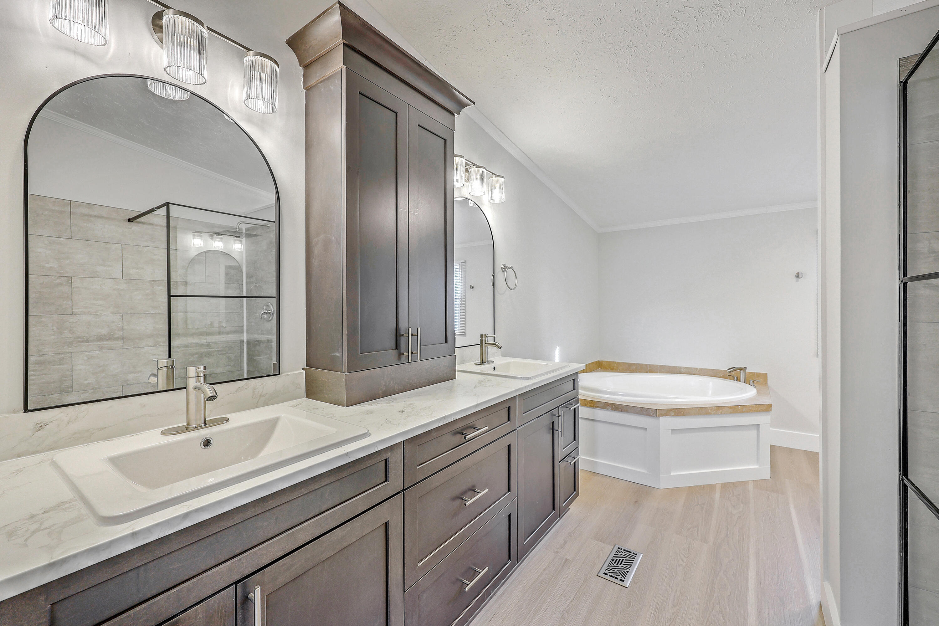 860 Toney Bay Road Holly Hill, SC 29059 - Photo 23 of 39 Primary Bathroom