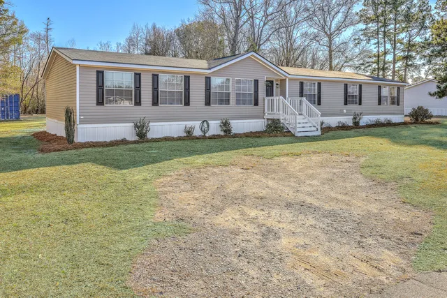 $300,000 | 860 Toney Bay Road, Holly Hill, SC 29059