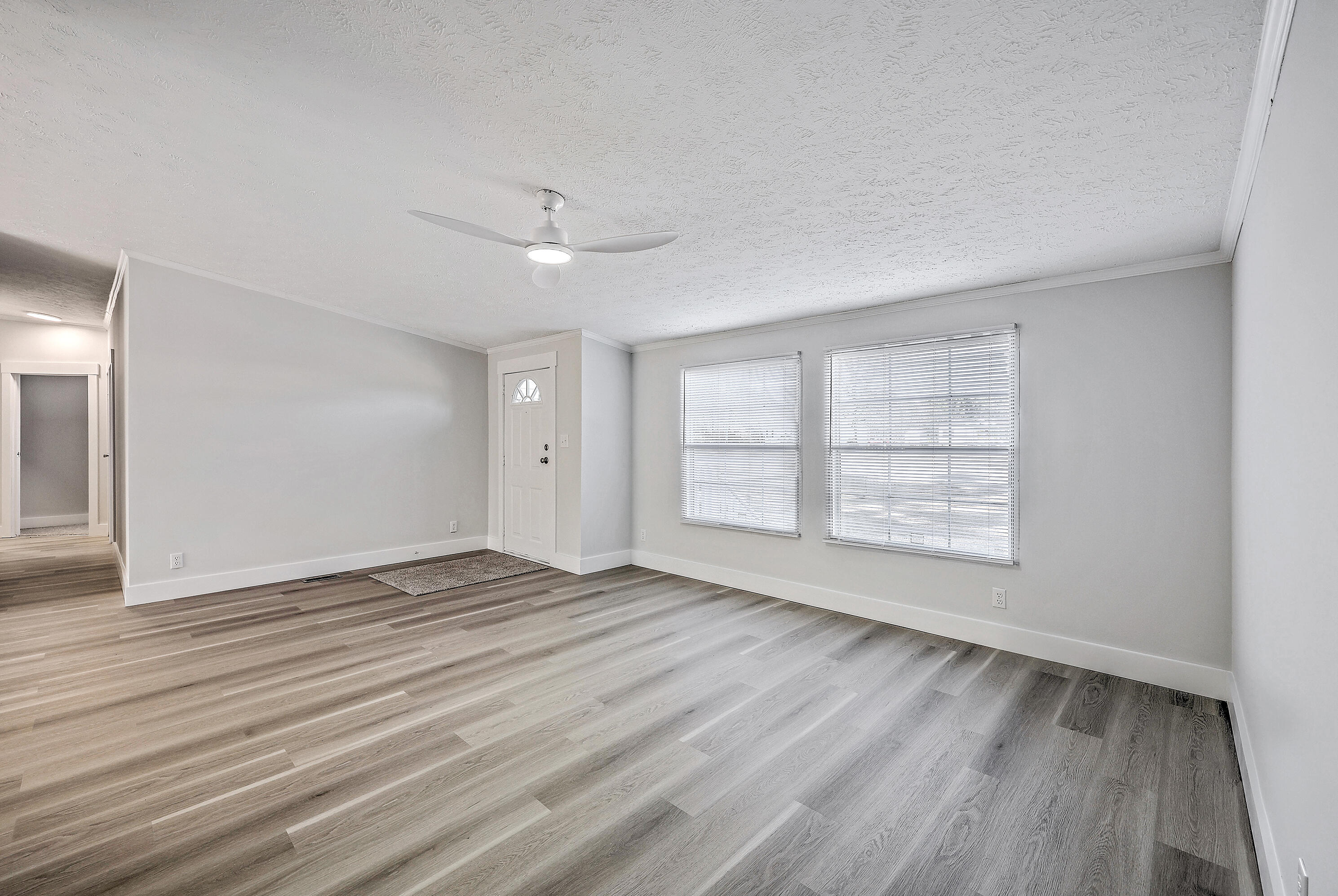 860 Toney Bay Road Holly Hill, SC 29059 - Photo 8 of 39 Living Room