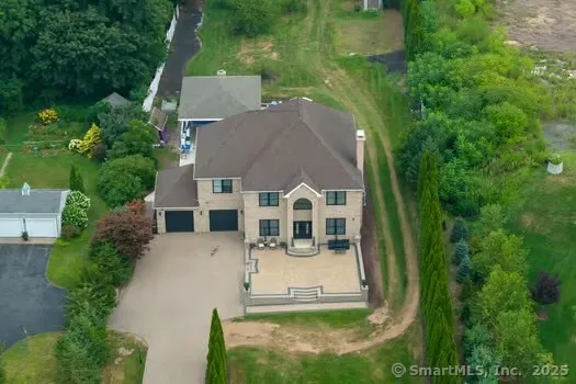 $980,000 | 93 South Road, Farmington, CT 06032