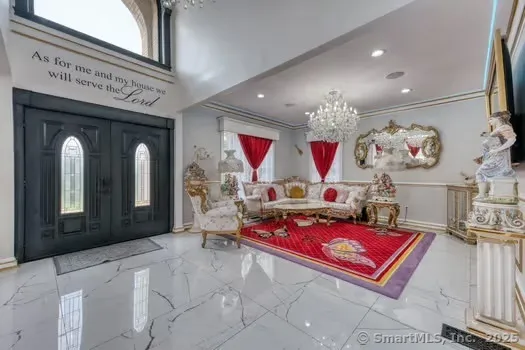 $980,000 | 93 South Road, Farmington, CT 06032