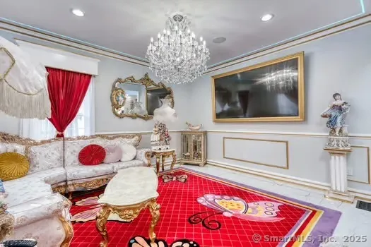 $980,000 | 93 South Road, Farmington, CT 06032