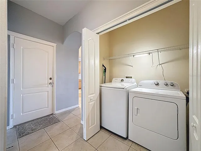 $289,000 | 7520 Surrey Pines Drive, Apollo Beach, FL 33572