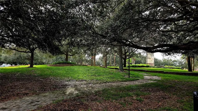 $289,000 | 7520 Surrey Pines Drive, Apollo Beach, FL 33572