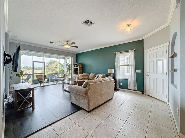 $289,000 | 7520 Surrey Pines Drive, Apollo Beach, FL 33572