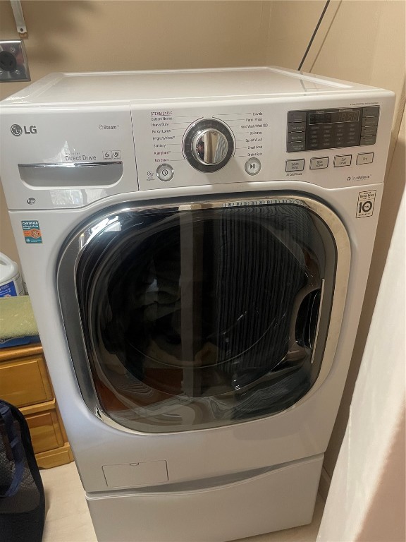 78 Guller Road, Unit 201 Copper Mountain, CO 80443 - Photo 30 of 41 a close up view of washer and dryer
