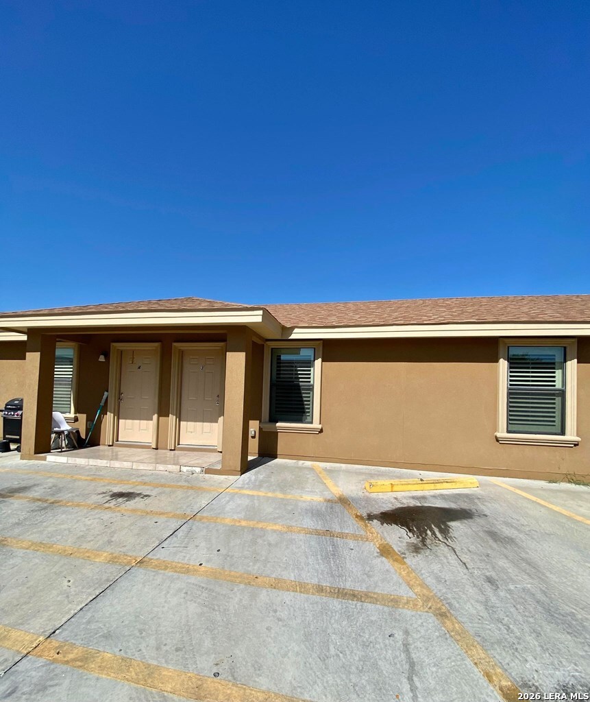 1520 Eidson Road, Unit 2 Eagle Pass, TX 78852 - Photo 4 of 19