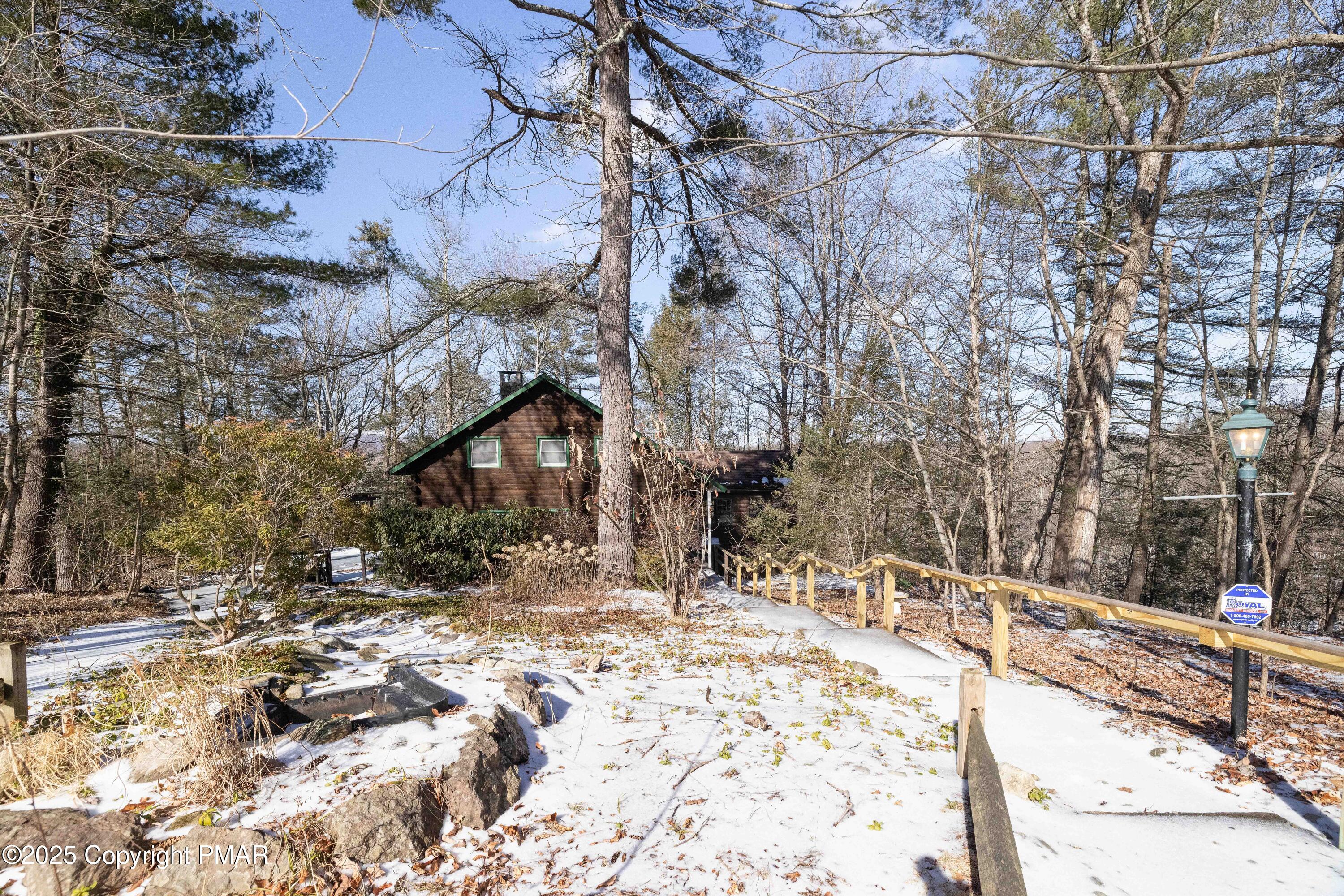 514 Ridgeview Drive Bartonsville, PA 18321 - Photo 2 of 38 RBR56981