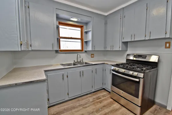 $2,000 | 198 Grove Street, East Stroudsburg, PA 18301